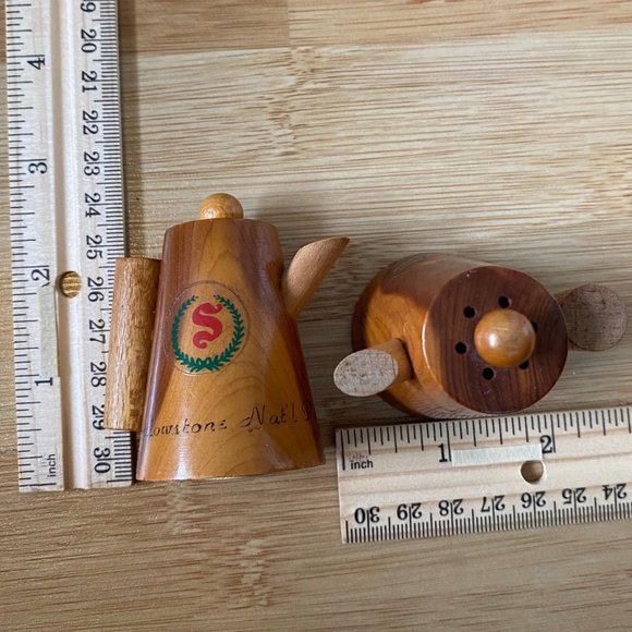 Vintage Wood Salt & Pepper Shakers from New Mexico, Yosemite, Fisherman’s Wharf - Picture 12 of 13